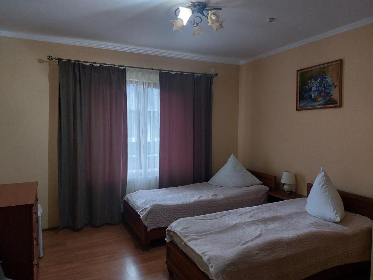 Pyate Koleso Hotel Lazeshchyna Luaran gambar