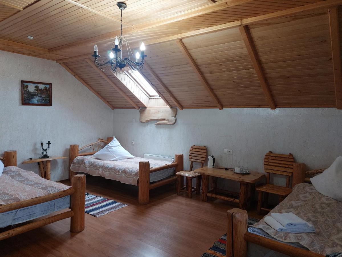 Pyate Koleso Hotel Lazeshchyna Luaran gambar