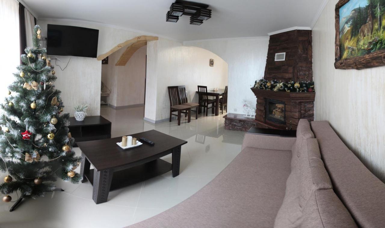 Pyate Koleso Hotel Lazeshchyna Luaran gambar