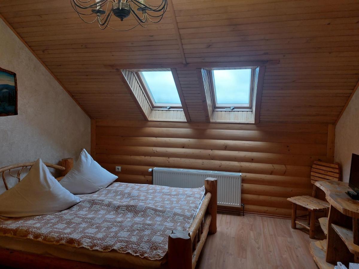 Pyate Koleso Hotel Lazeshchyna Luaran gambar