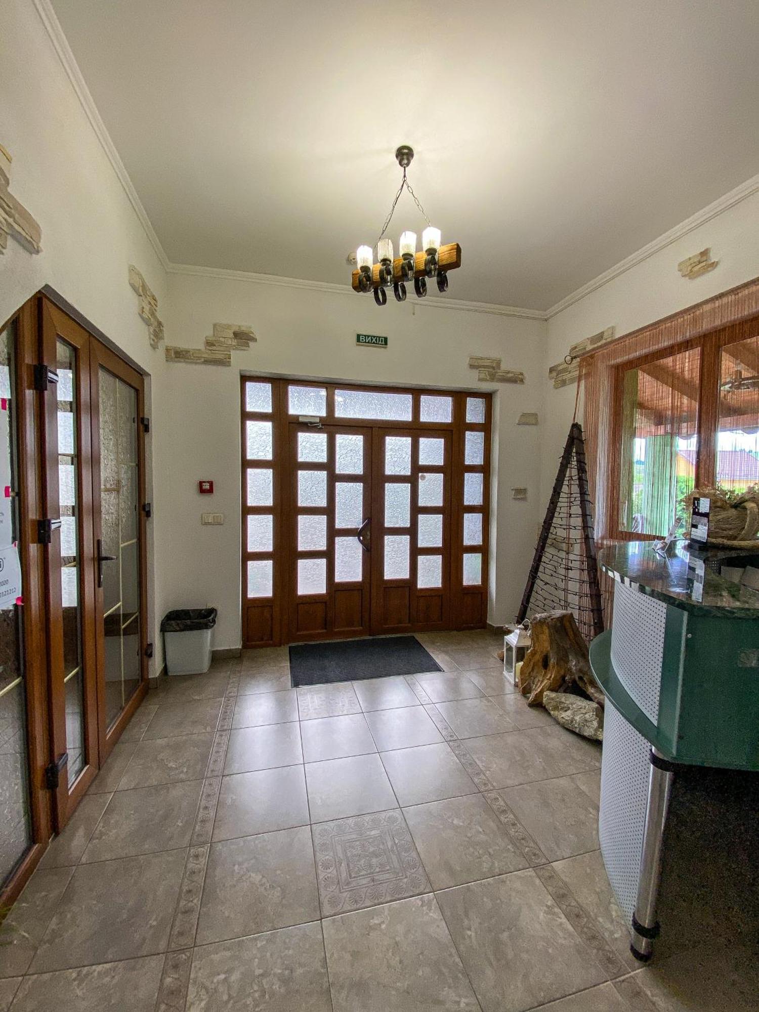Pyate Koleso Hotel Lazeshchyna Luaran gambar