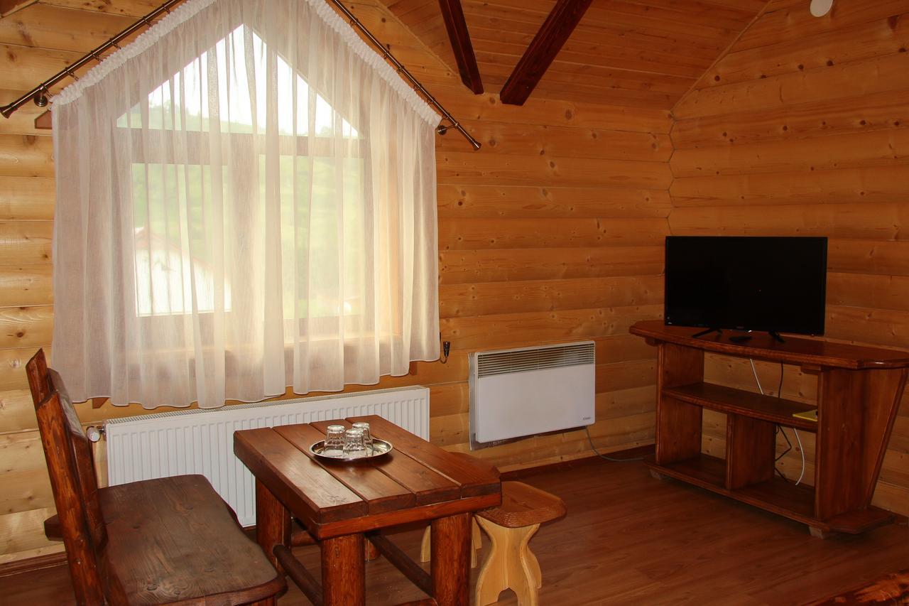 Pyate Koleso Hotel Lazeshchyna Luaran gambar