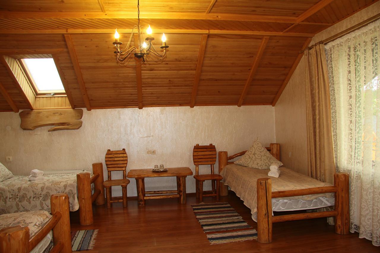 Pyate Koleso Hotel Lazeshchyna Luaran gambar