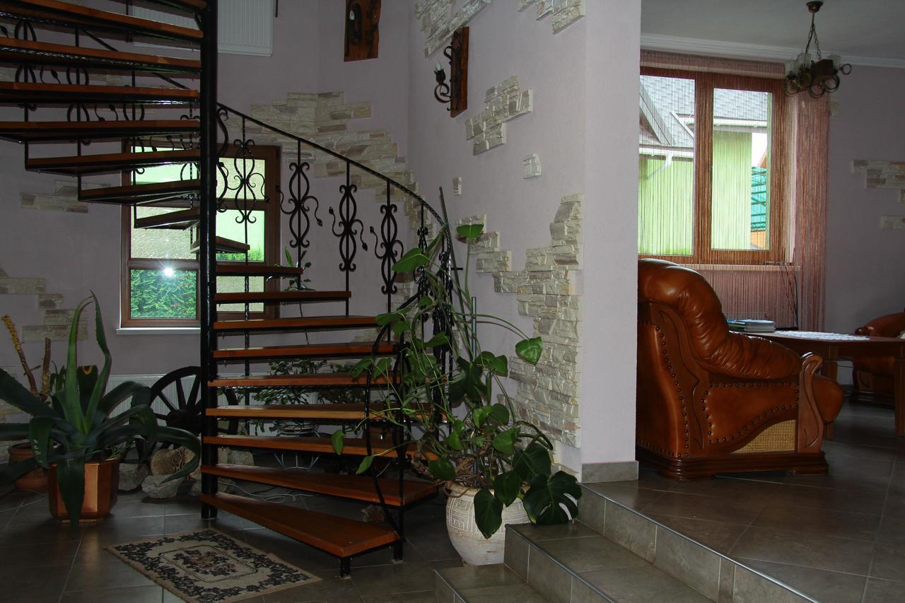 Pyate Koleso Hotel Lazeshchyna Luaran gambar