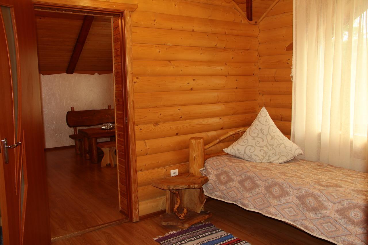 Pyate Koleso Hotel Lazeshchyna Luaran gambar